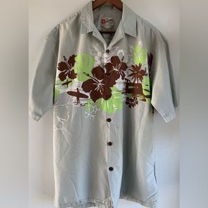 Hilo Hattie - The Hawaiian Original Button Down Shirt. Vintage. Size L